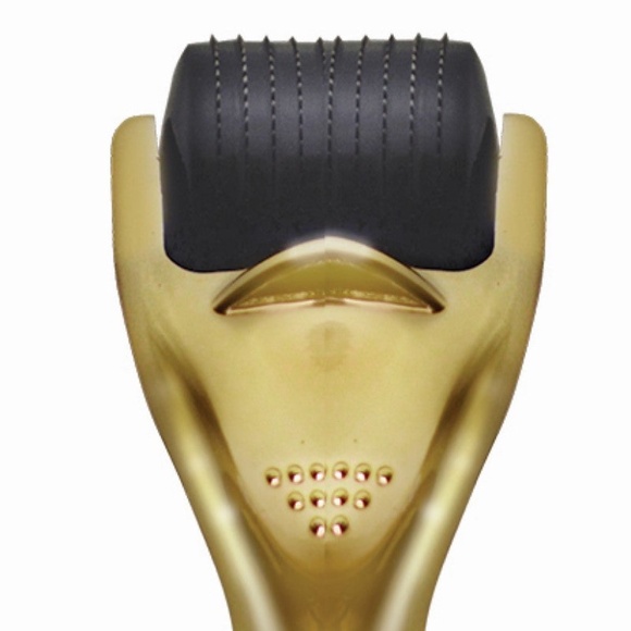 NEW in SEALED Box - Microneedle Face Roller System, Gold, Beauty Ora, New in Box - Picture 1 of 2